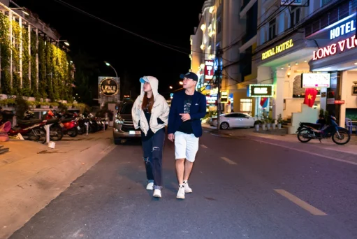 ảnh cưới đường phố đà lạt