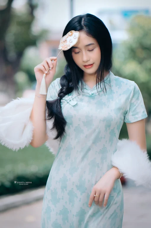 Traditional Chinese costumes