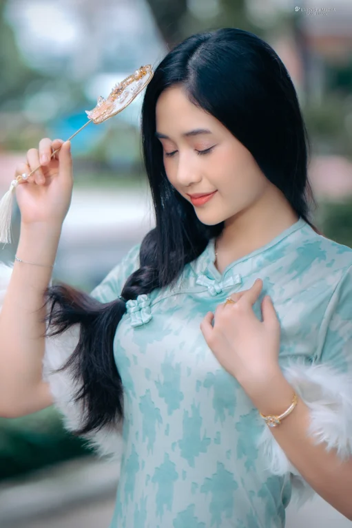 Traditional Chinese costumes